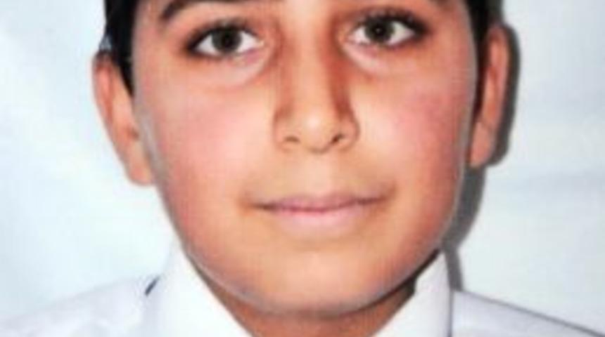 Hırsız, 11 Yaşındaki &Ccedil;ocuğun Boğazını Kesti Iddiası