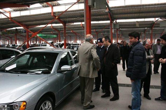 Aktaş İkinci El Oto Pazarında 3