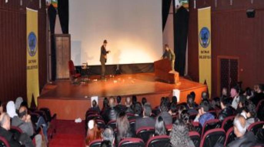 'Batman 4. Tiyatro G&uuml;nleri' Başladı