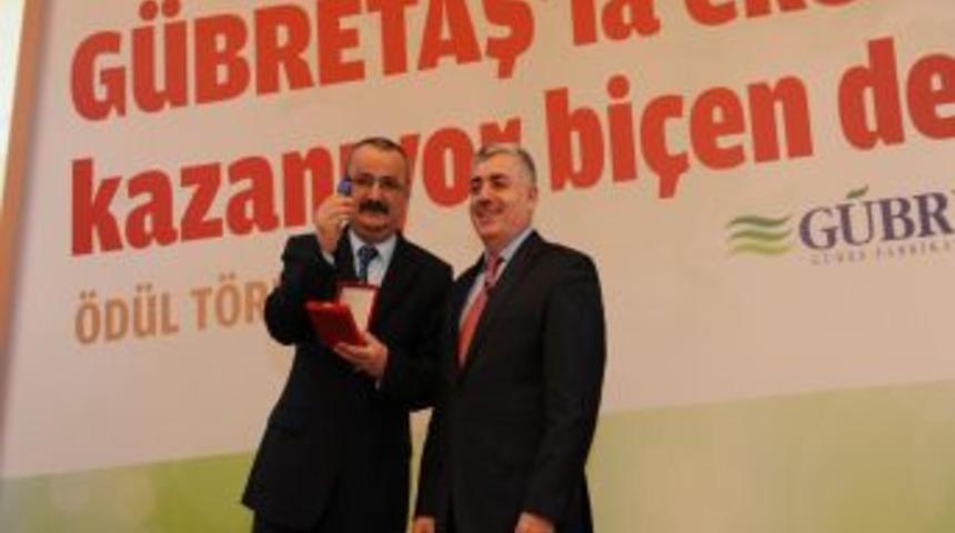 G&Uuml;BRETAŞ&rsquo;tan 300&rsquo;&uuml; Aşkın &Ccedil;ift&ccedil;i Ve Bayiye Hediye