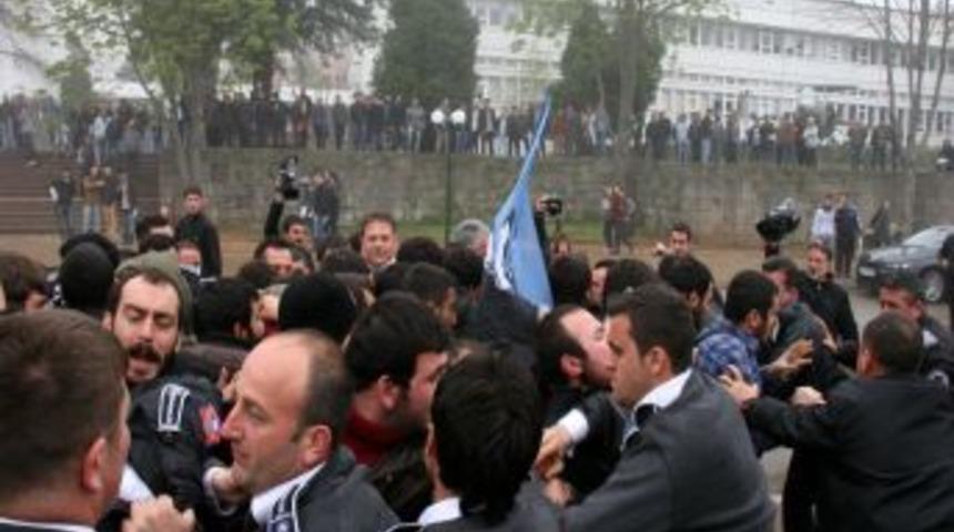 KT&Uuml;'de Bir Grup &Ouml;ğrenci Olay &Ccedil;ıkarttı