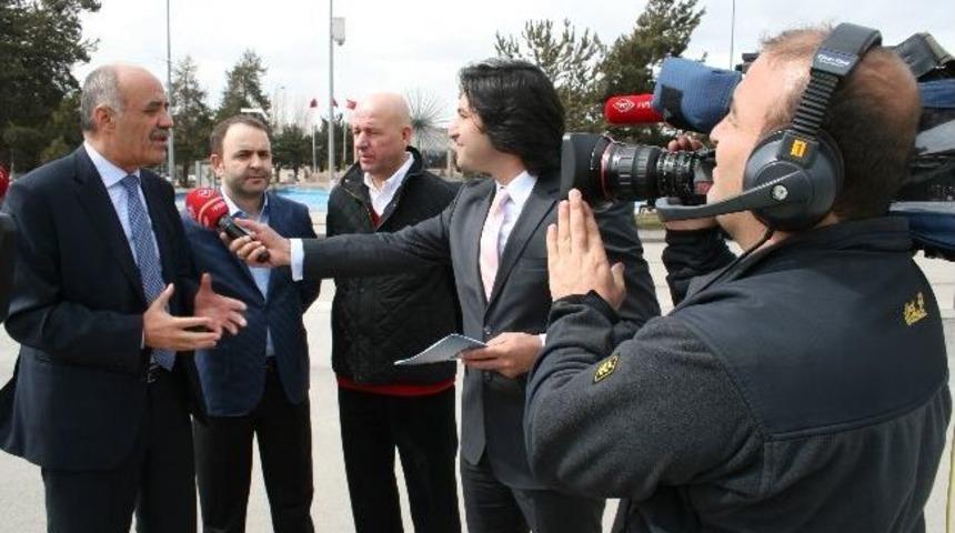 Y&uuml;celik, Trt Haber&rsquo;e Canlı Yayın Konuğu Oldu