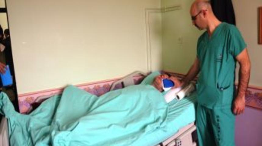 Iğdır'da Doktor Hasta Yakınlarının Saldırısına Uğradı