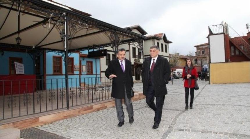 Azerbaycan Heyetinden Tarihi Odunpazarı B&ouml;lgesine Ziyaret