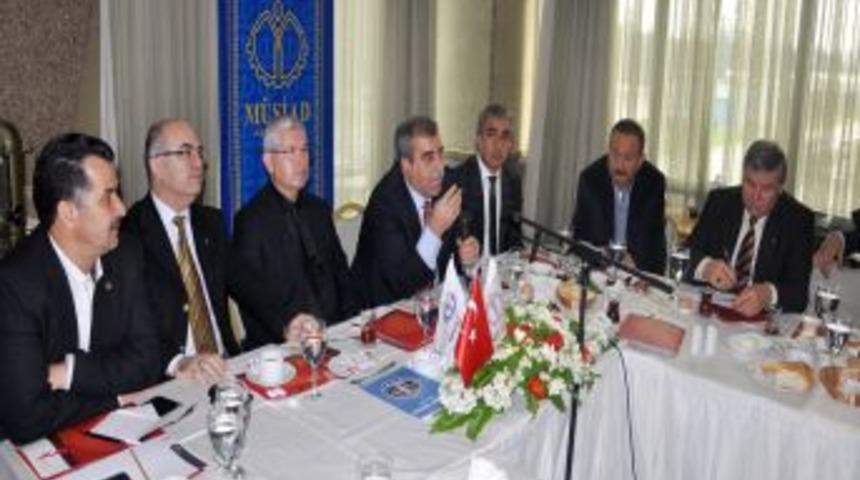 İş-Kur M&uuml;d&uuml;r&uuml; Meydan M&Uuml;SİAD &Uuml;yelerine Hizmetlerini Anlattı