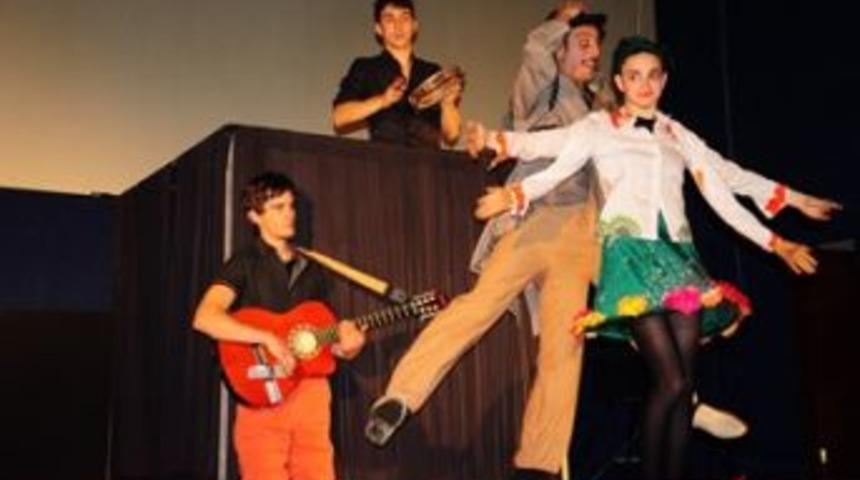 Kukla Festivali B&uuml;y&uuml;k İlgi G&ouml;r&uuml;yor