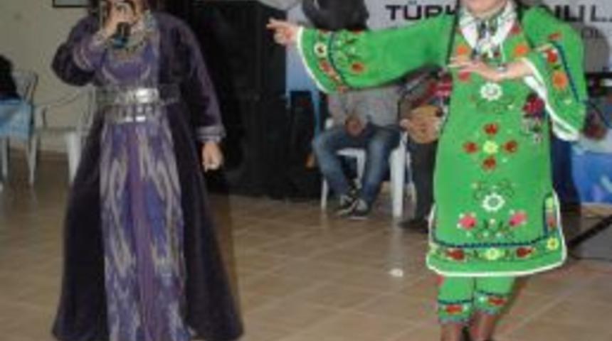 T&uuml;rkistanlılar Derneği&rsquo;nde Nevruz Coşkusu