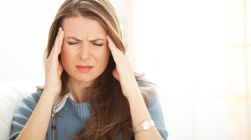 Migren ağrısı &ccedil;ekenler işten &ccedil;ıkarılıyor!