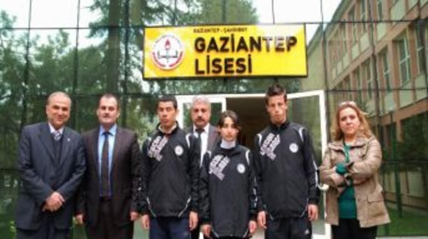 Gaziantep Lisesi &Ouml;ğrencileri Milli Takımda T&uuml;rkiye İ&ccedil;in Yarışacak