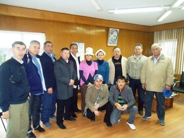 Kırgızlar Türk Fidancılığını İnceliyor 1