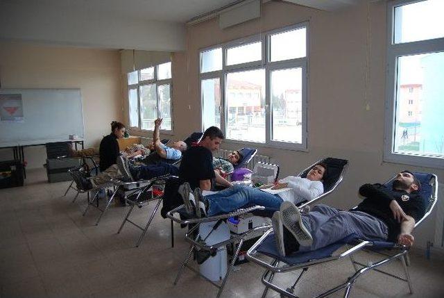 M.y.o Kan Bağışı Kampanyasında 88 &Uuml;nite Kan Verildi 2