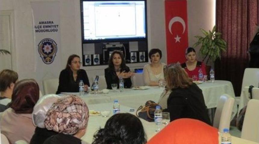 Amasra'da 'g&ouml;n&uuml;l El&ccedil;ileri' Projesi Kapsamında Seminer D&uuml;zenlendi