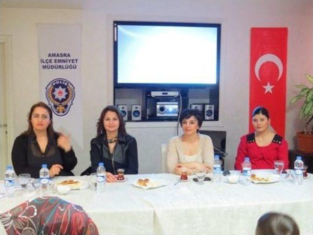 Amasra'da 'gönül Elçileri' Projesi Kapsamında Seminer Düzenlendi