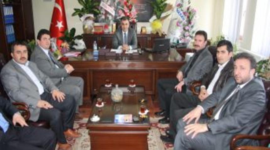KARSİAD'dan Kars İl &Ouml;zel İdare Genel Sekreterine Hayırlı Olsun Ziyareti