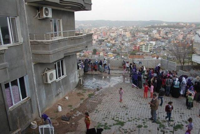 Cizre’de Ev Yangını Korkuttu