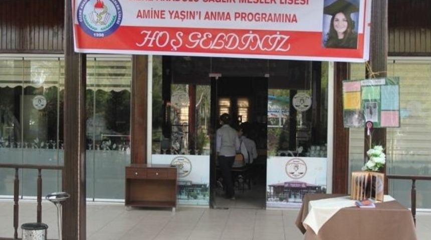 &Ouml;ğretmen Amine Yaşın &Ouml;l&uuml;m&uuml;n&uuml;n 4. Yılında Anıldı