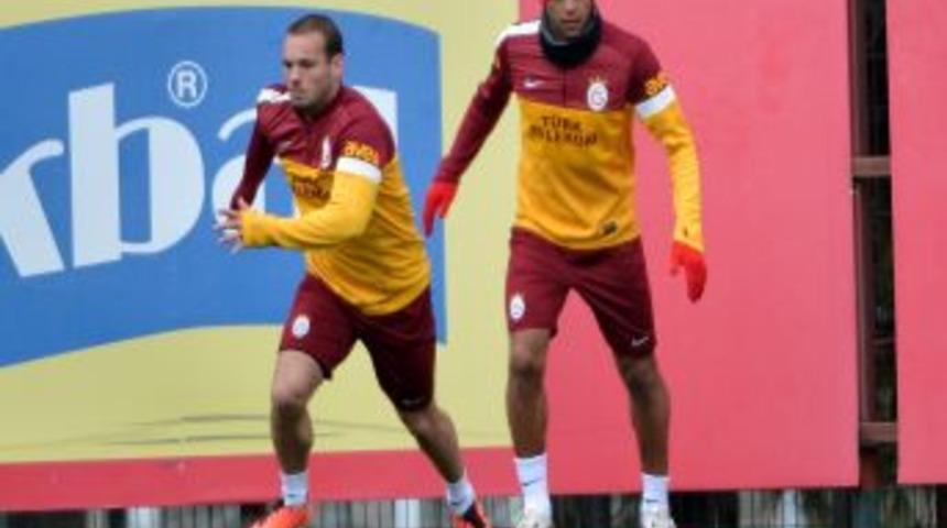 Galatasaray, İstanbul BBSK Ma&ccedil;ının Hazırlıklarını S&uuml;rd&uuml;rd&uuml;