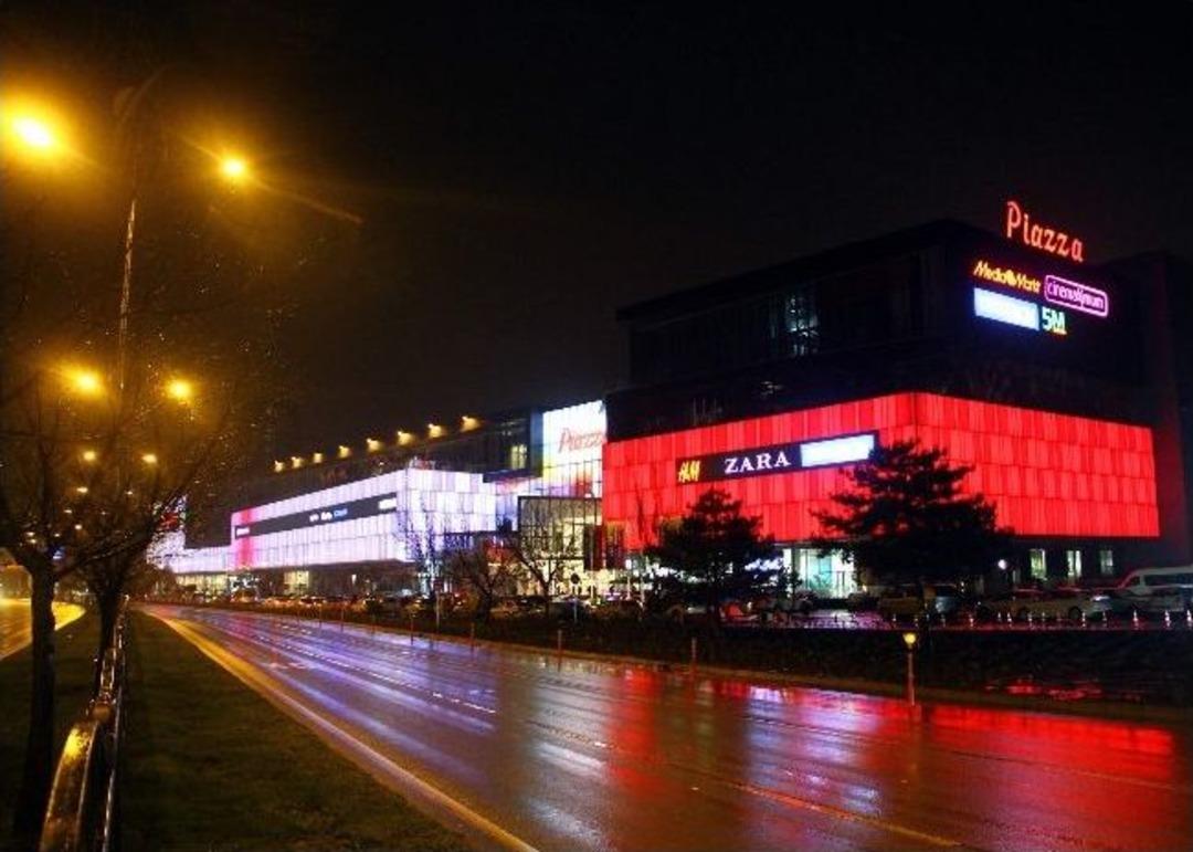 Piazza Avm&rsquo;nin Vip A&ccedil;ılışı Yapıldı