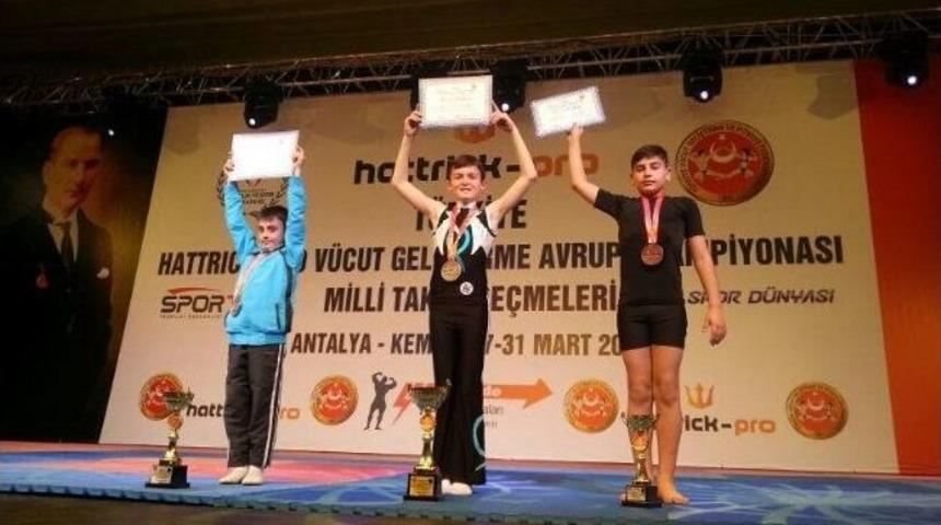 Sel&ccedil;uk&rsquo;a 7 Kupa Daha Geldi