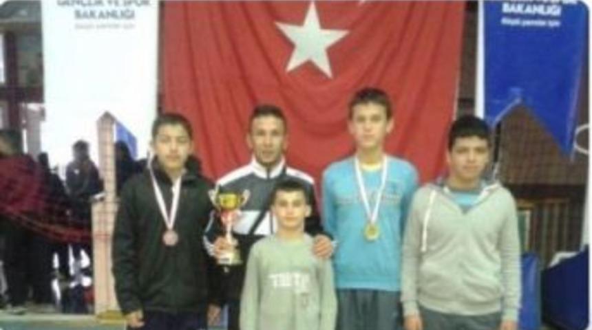 Şampiyonlar Afyon&rsquo;dan Madalya ile D&ouml;nd&uuml;ler