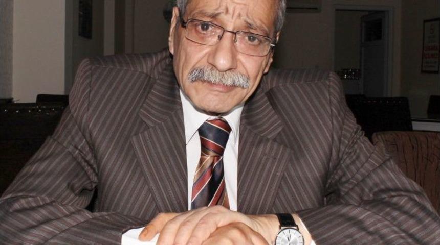 12 Eyl&uuml;l Bildirisini Okuyan Mertcan: Darbe Duyurusu Sırtımda Bir Kambur