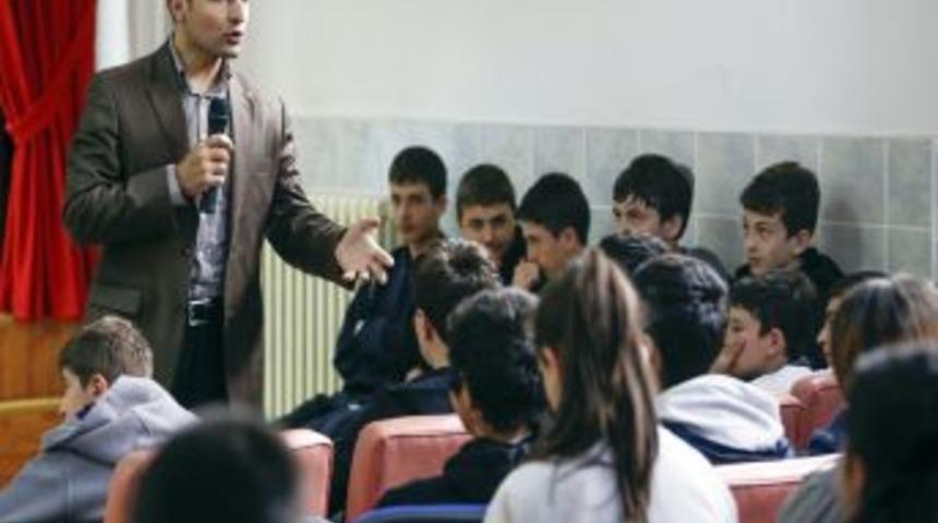 &Ouml;ğrencilere Verimli Ders &Ccedil;alışma Anlatıldı