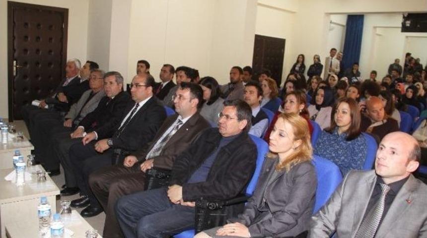 Ne&uuml;&rsquo;de Arap Baharı Ve T&uuml;rkiye&rdquo; Konulu Konferans