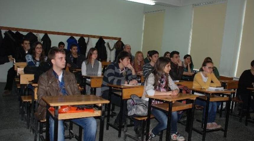 Lise &Ouml;ğrencilerine İş Bulma Semineri Verildi