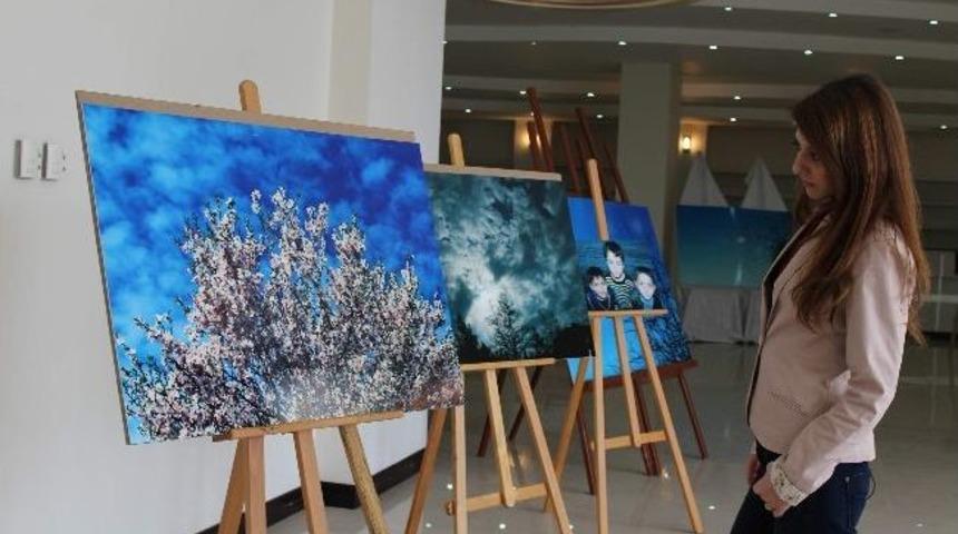 D&uuml;&rsquo;de G&uuml;neydoğu Ve G&ouml;&ccedil; Konulu Fotoğraf Sergisi