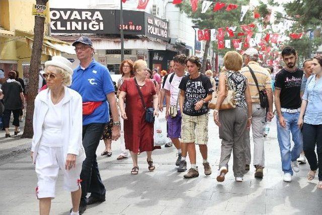 Üniversite Öğrencileri Karşıyaka’yı Tanıtmak İçin Çalışacak