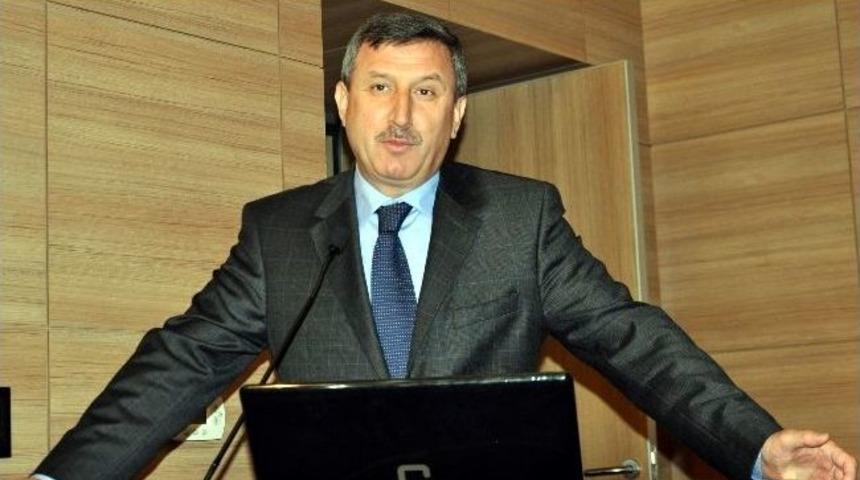 Gen&ccedil; Mucitler Yarıştı