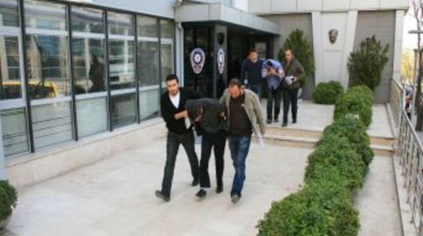 Bankadan Para Çeken Vatandaşları Jammer Kullanarak Soymuşlar