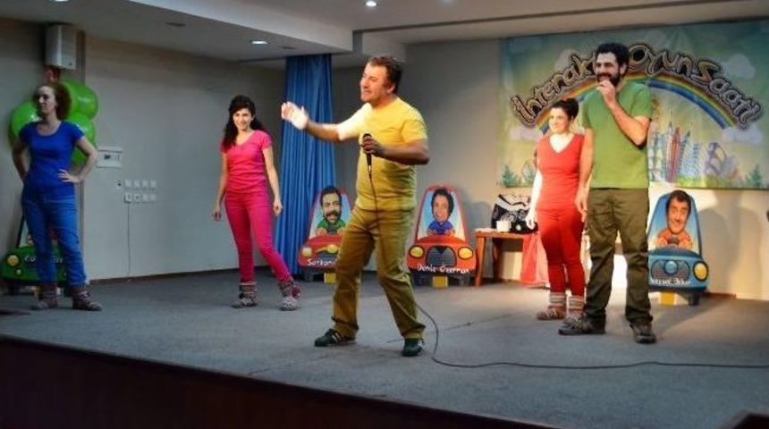 S&ouml;ke Belediyesi&rsquo;nden &Ouml;ğrencilere Tiyatro Hediyesi