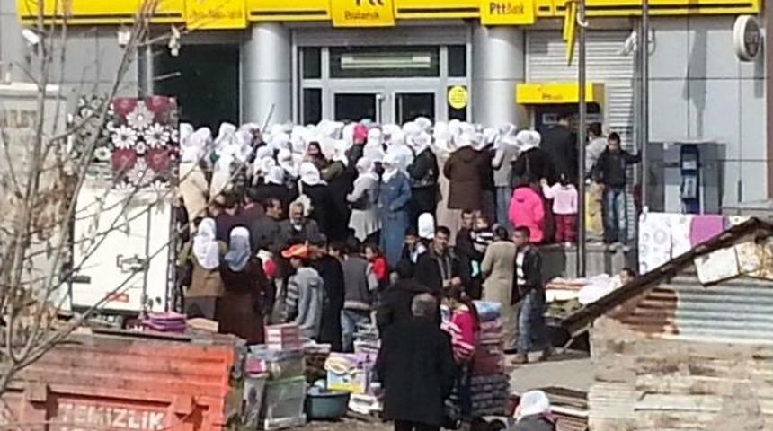 Bulanık Ptt&rsquo;de Şnt İzdihamı