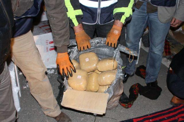 Avrupa ya Sevk Edilmek Istenen 88 Kilo Toz Esrar Polise Takıldı 1