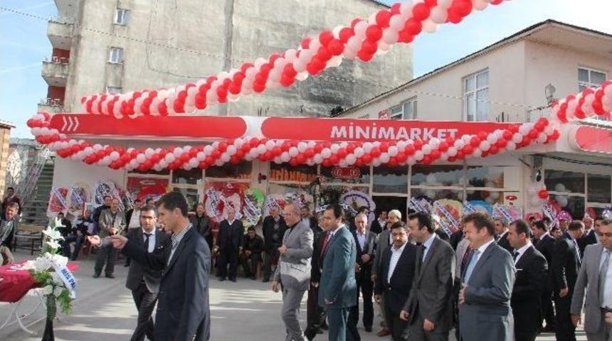 Vali Yurakul Tatvan&rsquo;da İşyeri A&ccedil;ılışına Katıldı