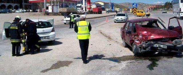 Çankırı'da Trafik Kazası: 4 Yaralı