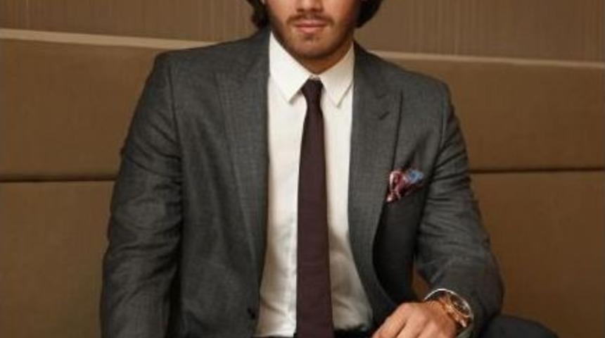 Bursalı Manken Serkan Tanırgan Hemşehrilerinden Destek Bekliyor