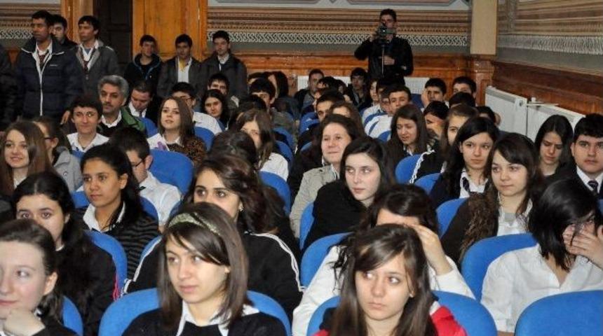 Yazar Bestami Yazgan&rsquo;dan Tarih Ve K&uuml;lt&uuml;r Konulu Sohbet