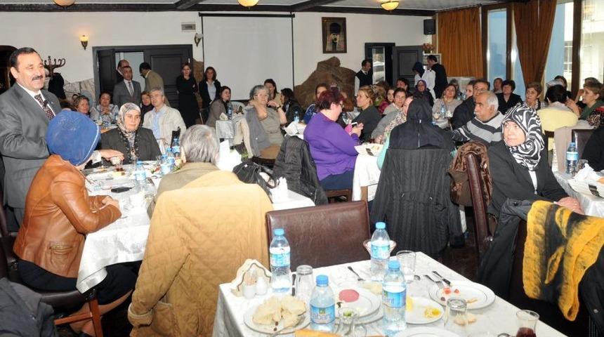 Etimesgut Belediye Başkanı Demirel&rsquo;den Bilgilendirme Toplantısı