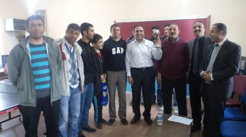 Varto’da Masa Tenisi Müsabakası