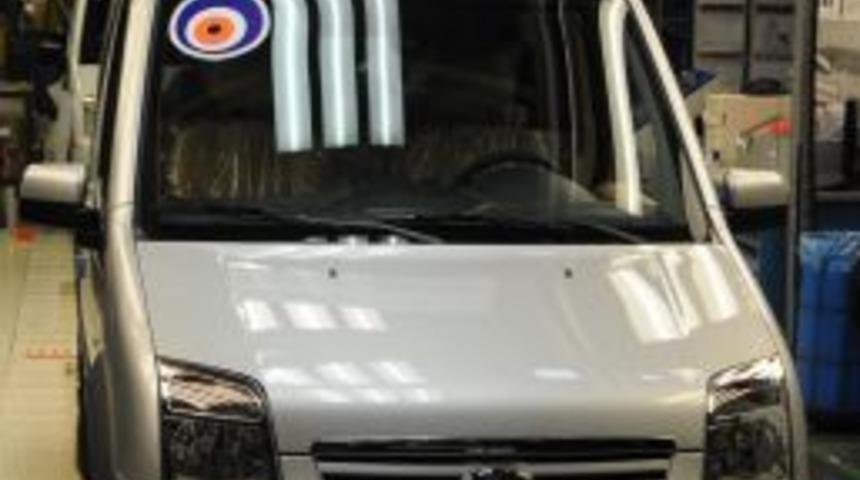 1 Milyonuncu Ford Transit Connect Kocaeli&rsquo;nde T&ouml;renle Banttan Indirildi