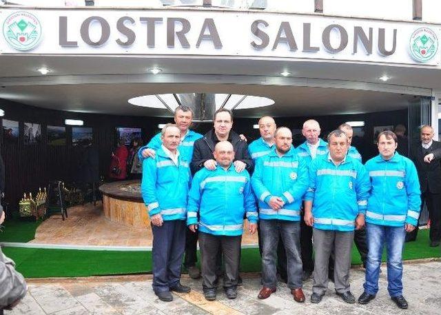 Başkan Kerim Aksu Ayakkabıcının Ayakkabısını Fır&ccedil;aladı 2