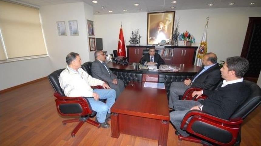 Adana Demirspor Y&ouml;netiminden Başkan &Ccedil;elikcan&rsquo;a Ziyaret