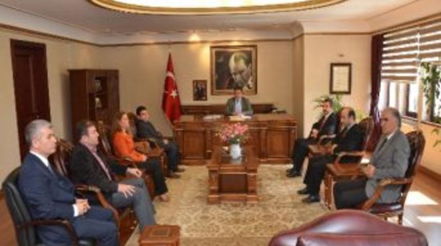 &Uuml;st&uuml;n Yetenekliler Derneğinden Vali K&uuml;&ccedil;&uuml;k&rsquo;e Ziyaret