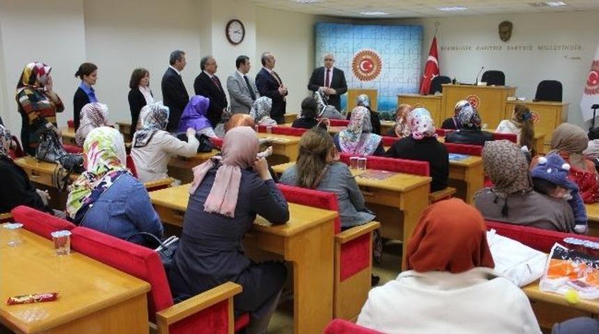 Rize&rsquo;de 28 Bayana Mikro Kredi Desteği