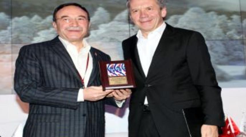 Bankacılar Kar Marjı Daralınca Internete Y&ouml;neldi