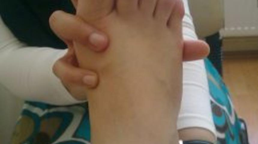 Refleksoloji, &lsquo;Otizm Ve Serebral Palsy&rsquo;ı Tedavi Ediyor