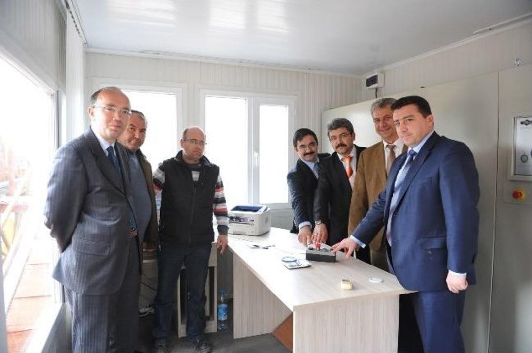 Boz&uuml;y&uuml;k&rsquo;te Sezonun İlk Asfaltı &Uuml;retildi