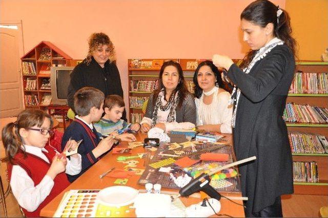Öğrencilere, “kitap Ayracımı Yapıyorum” Etkinliği Düzenlendi 1
